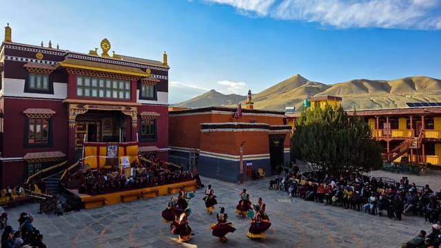Nepal Tea House Trekking Guide 2026 — Nepal