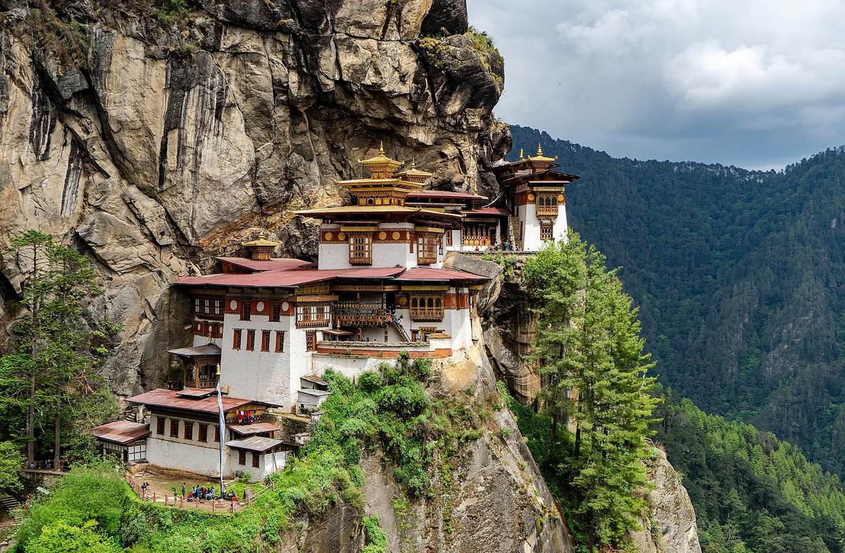 Nepal or Bhutan for Your Himalaya Trek in 2026? The Honest Cost-and-Rules Breakdown