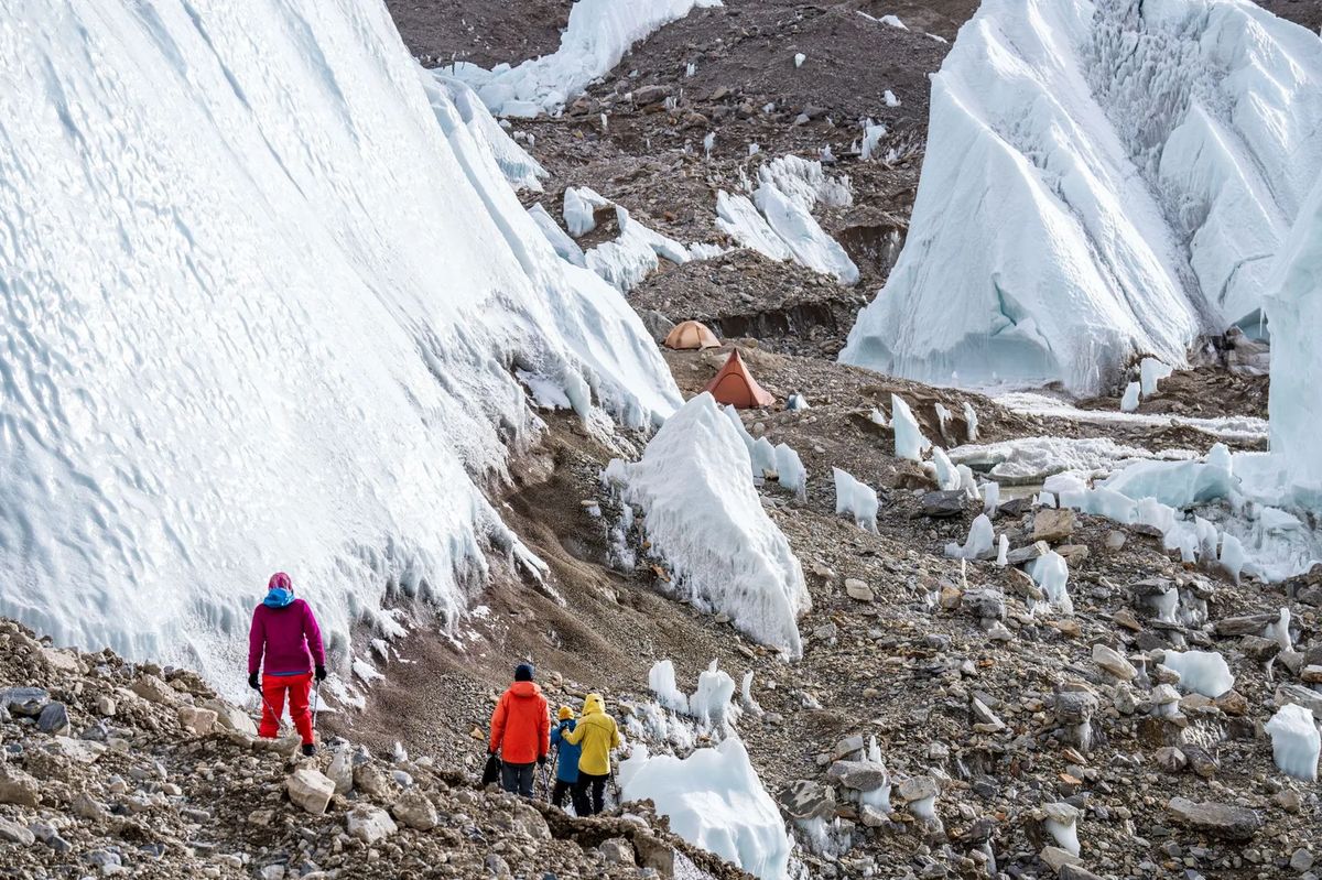 Inside Everest's Only ER: No X-Ray, 500 Patients a Season, and a Cough That Could Kill You