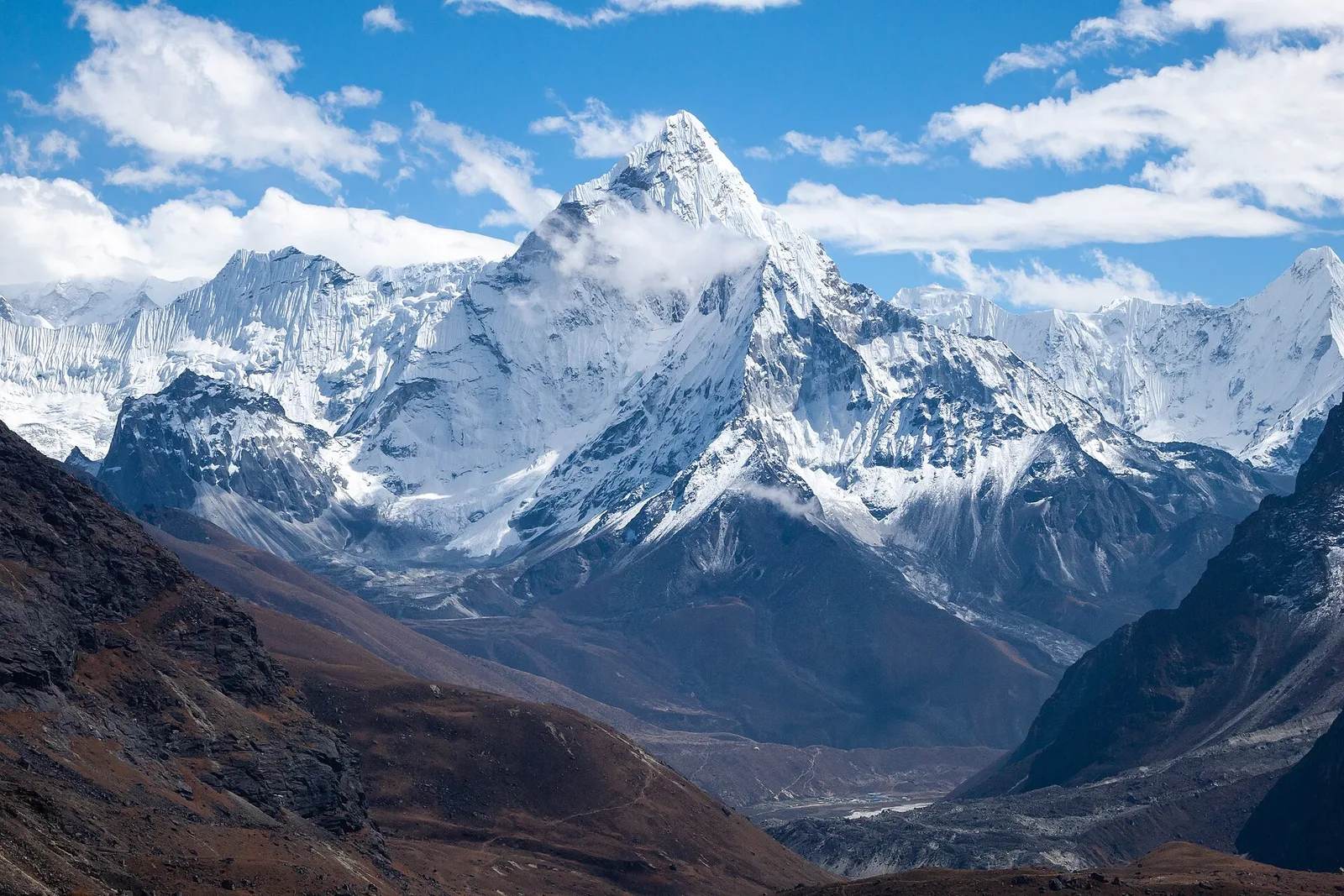 Ama Dablam, the most photographed peak of the Everest region, Nepal