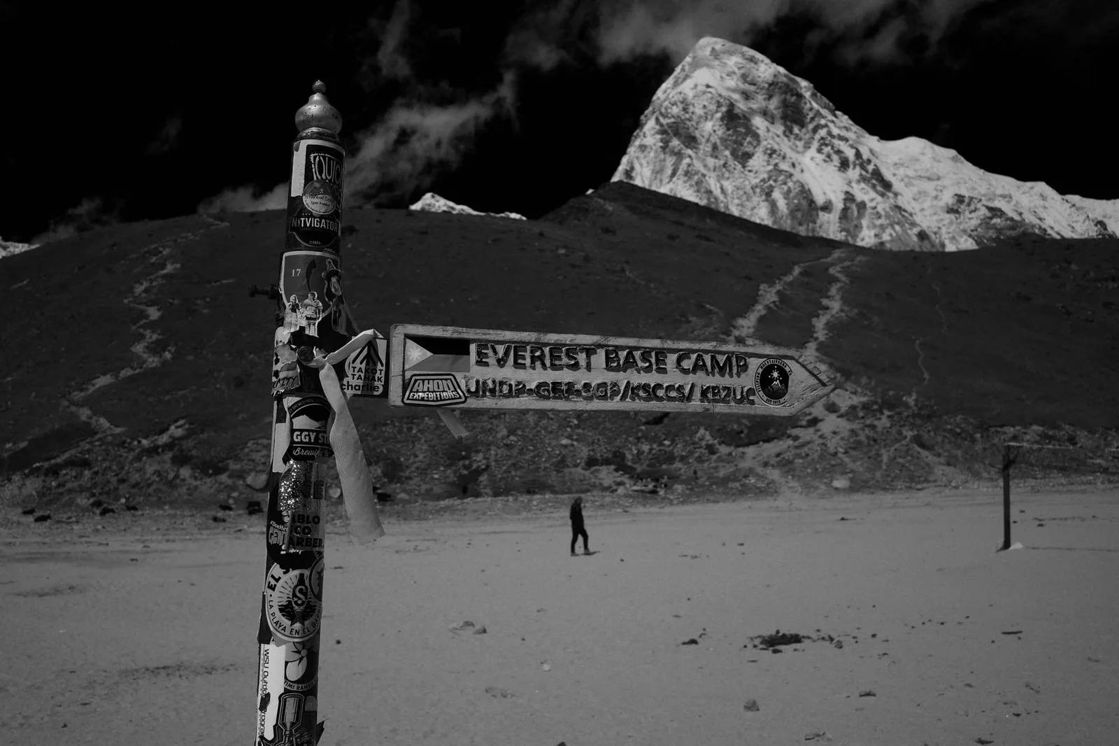 A trekker on the Everest Base Camp trail in the Khumbu, Nepal