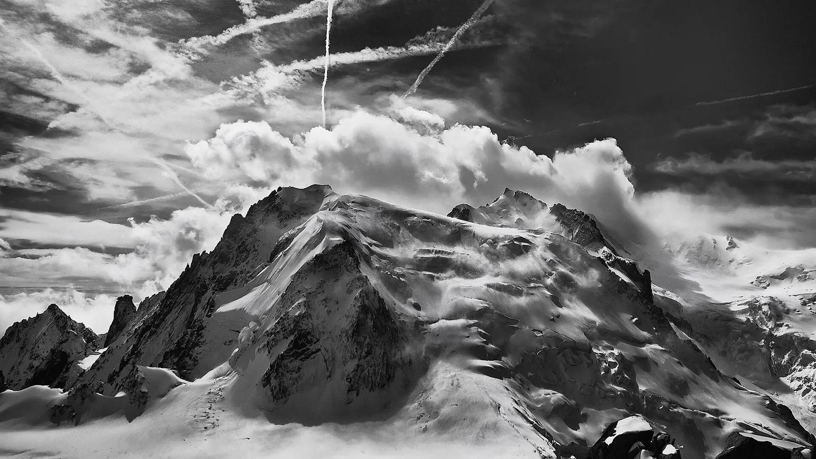 The Tour du Mont Blanc Is Going Reservation-Only From 2027, and Booking Opens in Three Weeks