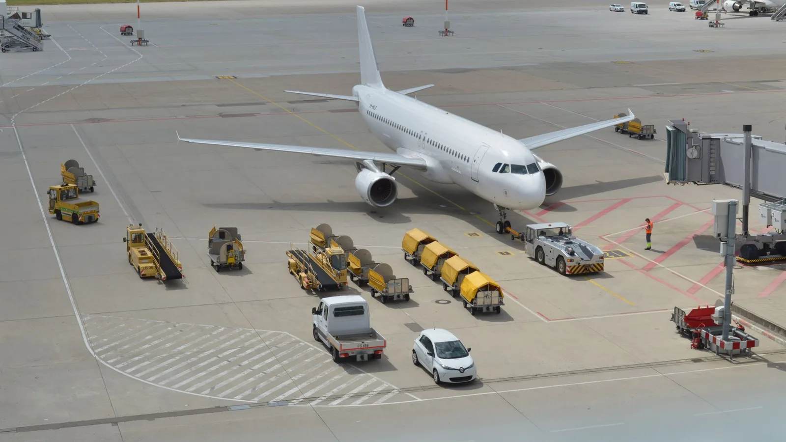 Britain's Flight Control System Just Failed Twice in 13 Days, Here's What That Actually Means If You're Flying This Autumn