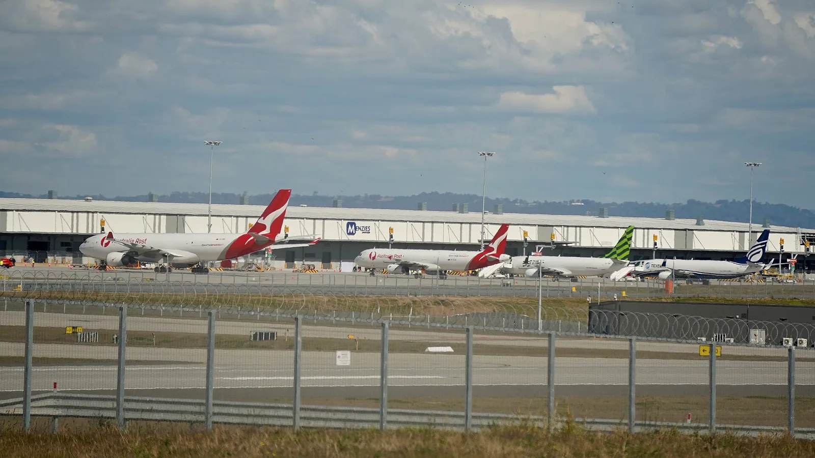 Sydney's New $14 Billion Airport Opens October 25, Here's Why There's Still No Train to It
