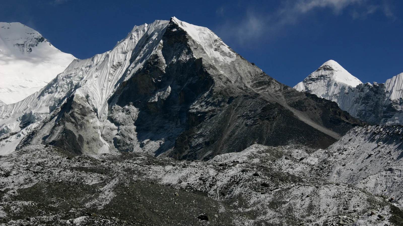 Island Peak Climbing — 14 Days