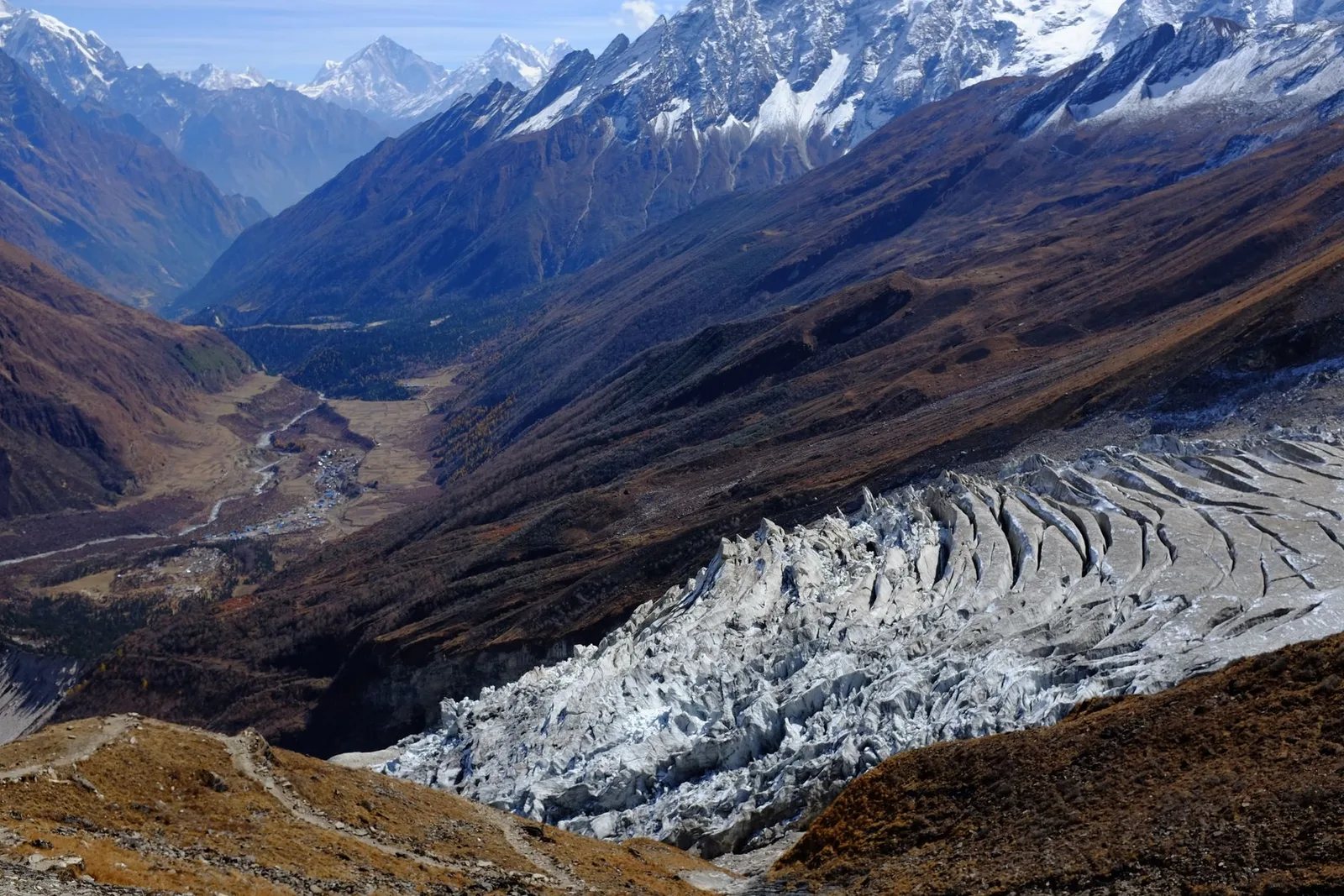 Manaslu Circuit Trek — 14 Days