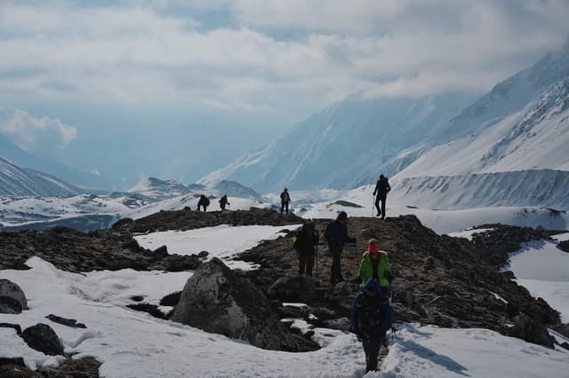 Climb toward Larkya La pass, Manaslu