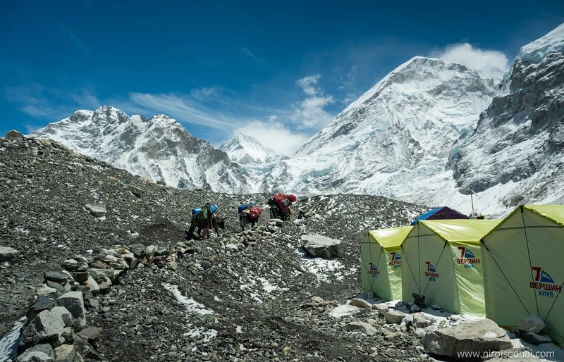 High-altitude snow and glare in the Nepal Himalaya